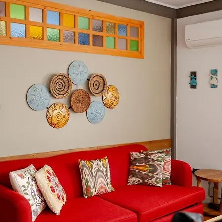 High-ceiling Beyoglu Apartment