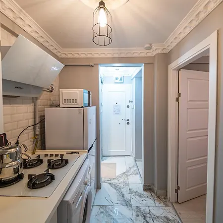 Taksim Istiklalin Kalbinde Konforlu Netflix Wifi Apartamento