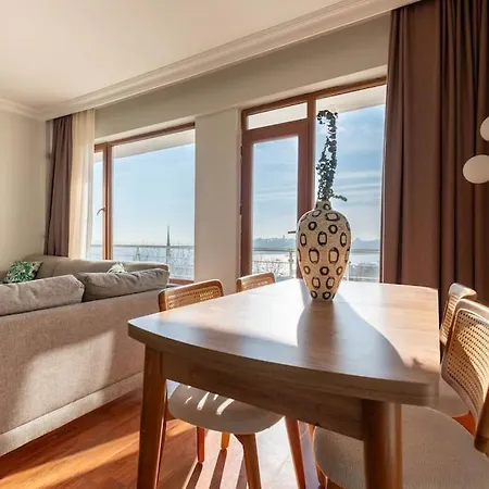 Apartment Bosphorus View With 3 Bedrooms Istanbul