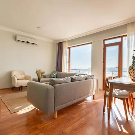 Bosphorus View With 3 Bedrooms *