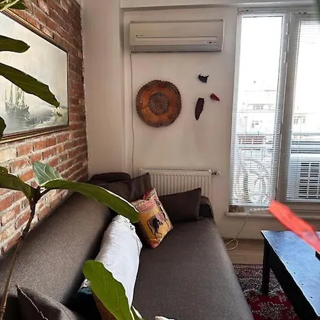 Cozy Flat To Taxim, Beyoglu, Pera, Galata Apartment