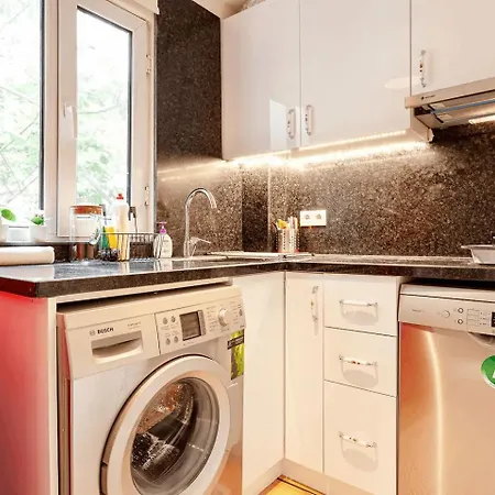 Cozy 2-bedroom Apartment Istanbul