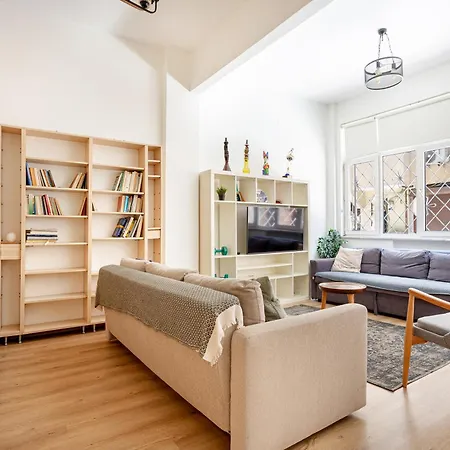 Istanbul'un Tarihi Boelgesi'nde Modern Konforlu Apartment *