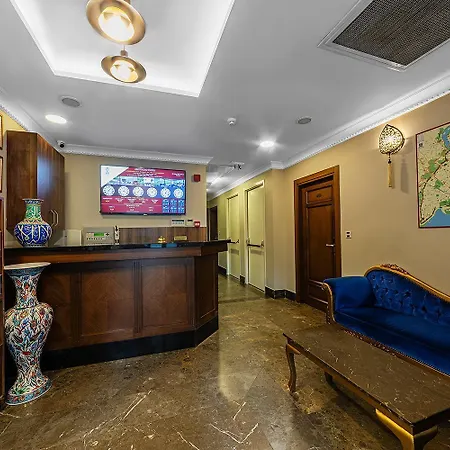 Aristocrat Hotel