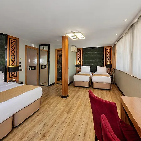 Aristocrat Hotel