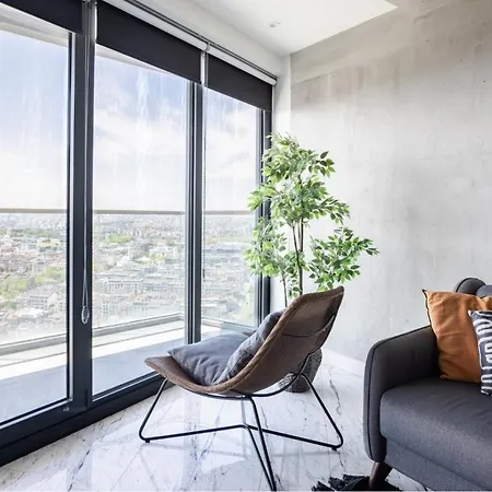 Gorgeous Modern 1bd Views W Poolgym! #255 شقة اسطنبول