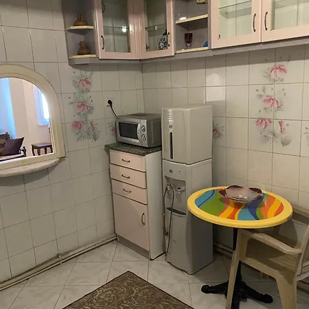 Spacious Very Close To The Tram * Stambuł