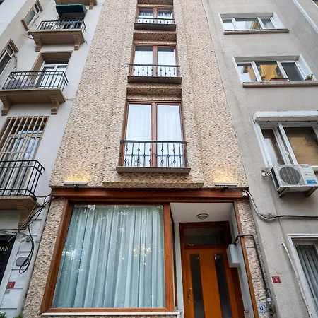 Urban Quarters - Guemuessuyu Estambul