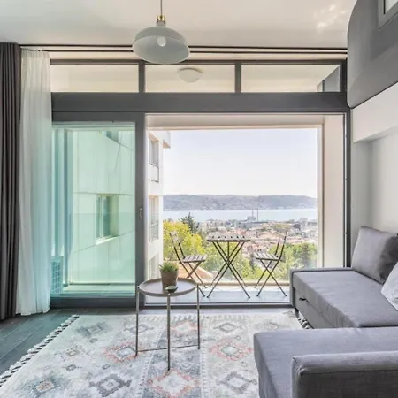 Gorgeous W Stunning Views Patio! #361 Istambul