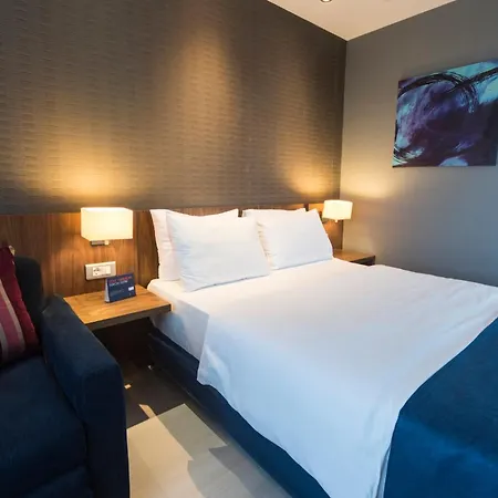 Express Istanbul-altunizade By Ihg מלון 3*