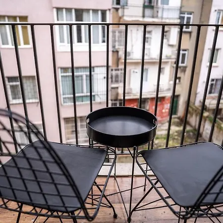 Designed 2br Rooftop Duplex With Private Terrace Daire İstanbul