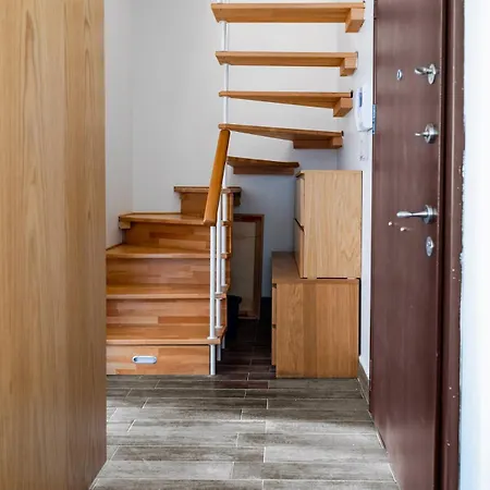 Stunning And 3br Duplex W Private Terrace 아파트