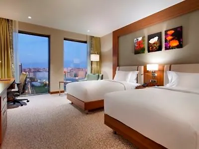 Hotel Hilton Garden Beylikduzu 4*