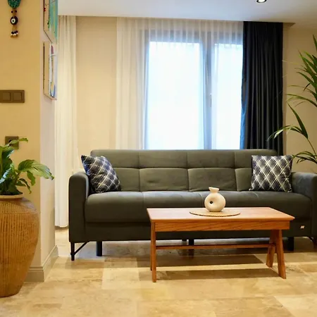 Aparthotel Khalkedon *
