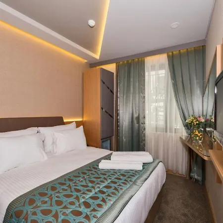 Genova Old 3*