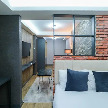 Nomad Hub 아파트호텔 *