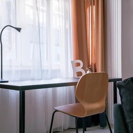 Modern Spacious Flat W Balcony 5 Min To Taksim * Istanbul