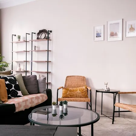 Modern Spacious Flat W Balcony 5 Min To Taksim