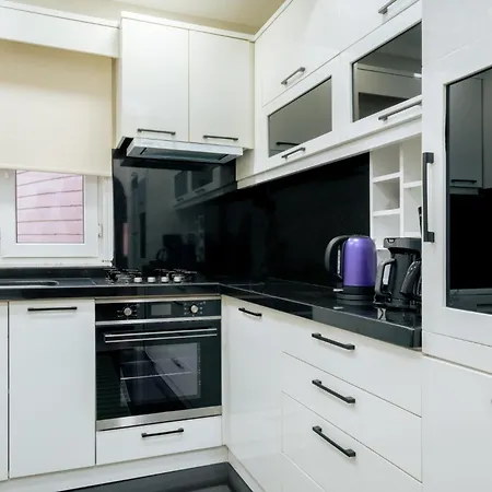 Modern Spacious Flat W Balcony 5 Min To Taksim
