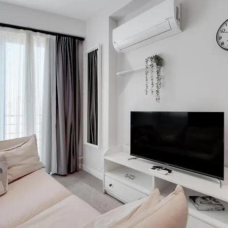 Newly Constructed In Kadikoy Quake-resistant * Isztambul