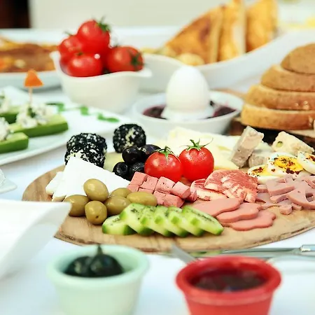 Sultan Tughra Hotel 4*