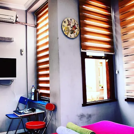 Apartment W Kurtulus
