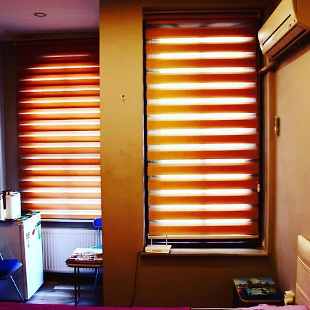 W Kurtulus Apartment *