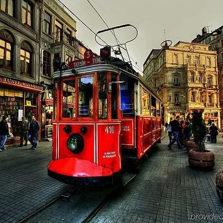 Hotel Four Points Flex By Sheraton Taksim Square 4*