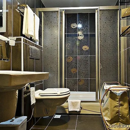Millennium Hotel 4*