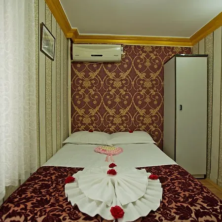 Sirkeci Emek Hotel 2*