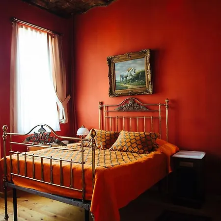 Akin House Apartment