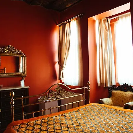 Akin House Apartment *