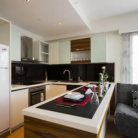 Koza Suites Apartment *