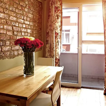 Deniz Apartment Istanbul