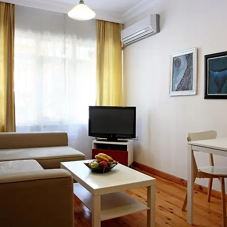 Deniz Apartment *