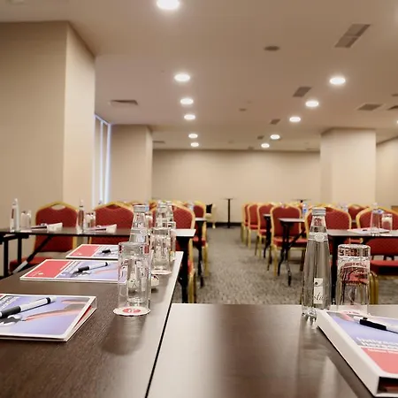 Ramada & Sisli Hotel