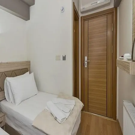 Hotel Metrolux 5*