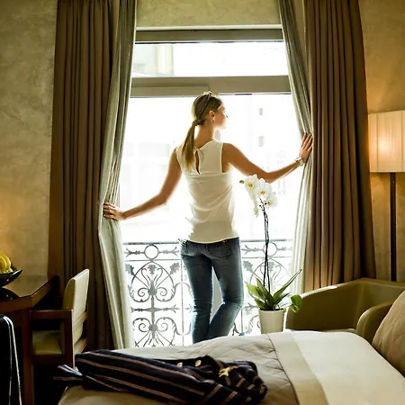 Hotel Lasagrada