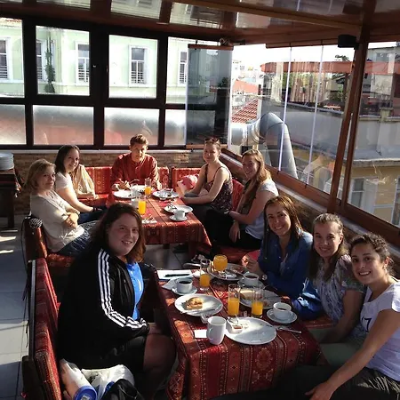 Hostal Old City *