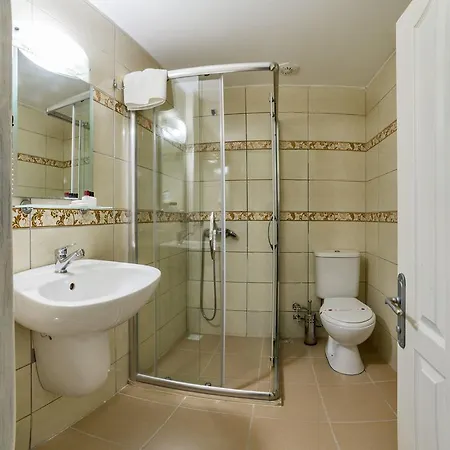 Hotel Maral