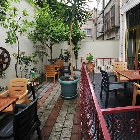 Hotel Grand Umit 2*