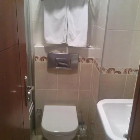 Linda Hotel 2*