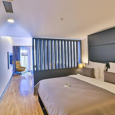 Hotell Business Life 4*