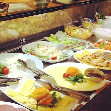 Regency World & Hotel 4*