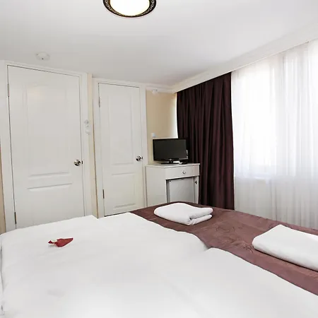 Spinel Hotel 3*