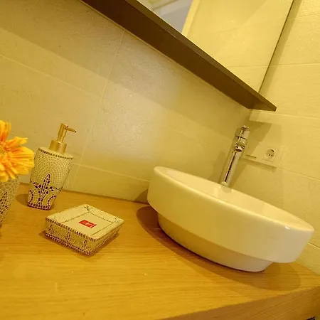 Lägenhet Mayer Cihangir Suites