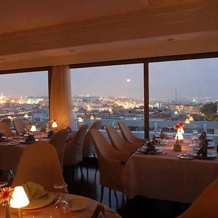 Hotel Ramada By Wyndham Old Istanbulská provincie