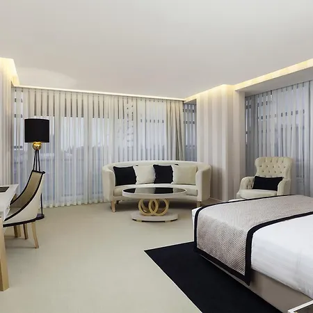 Ramada & Sisli Hotel Estambul