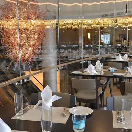 Wyndham Grand Europe Hotel 5*