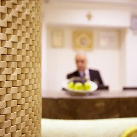 Taksim Pera Center Hotel 4*